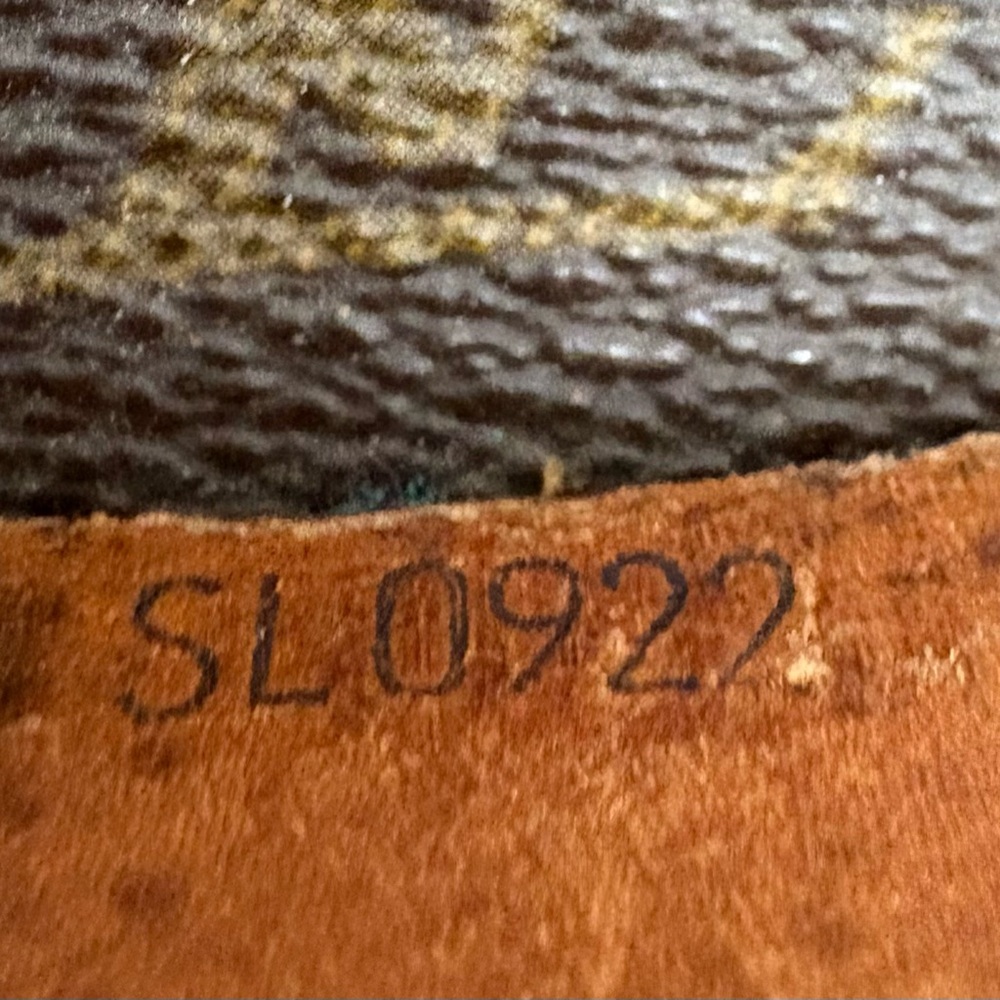 LOUIS VUITTON Vintage Monogram MM Beverly Messenger Bag W/ Dustbag - Picture 9 of 16